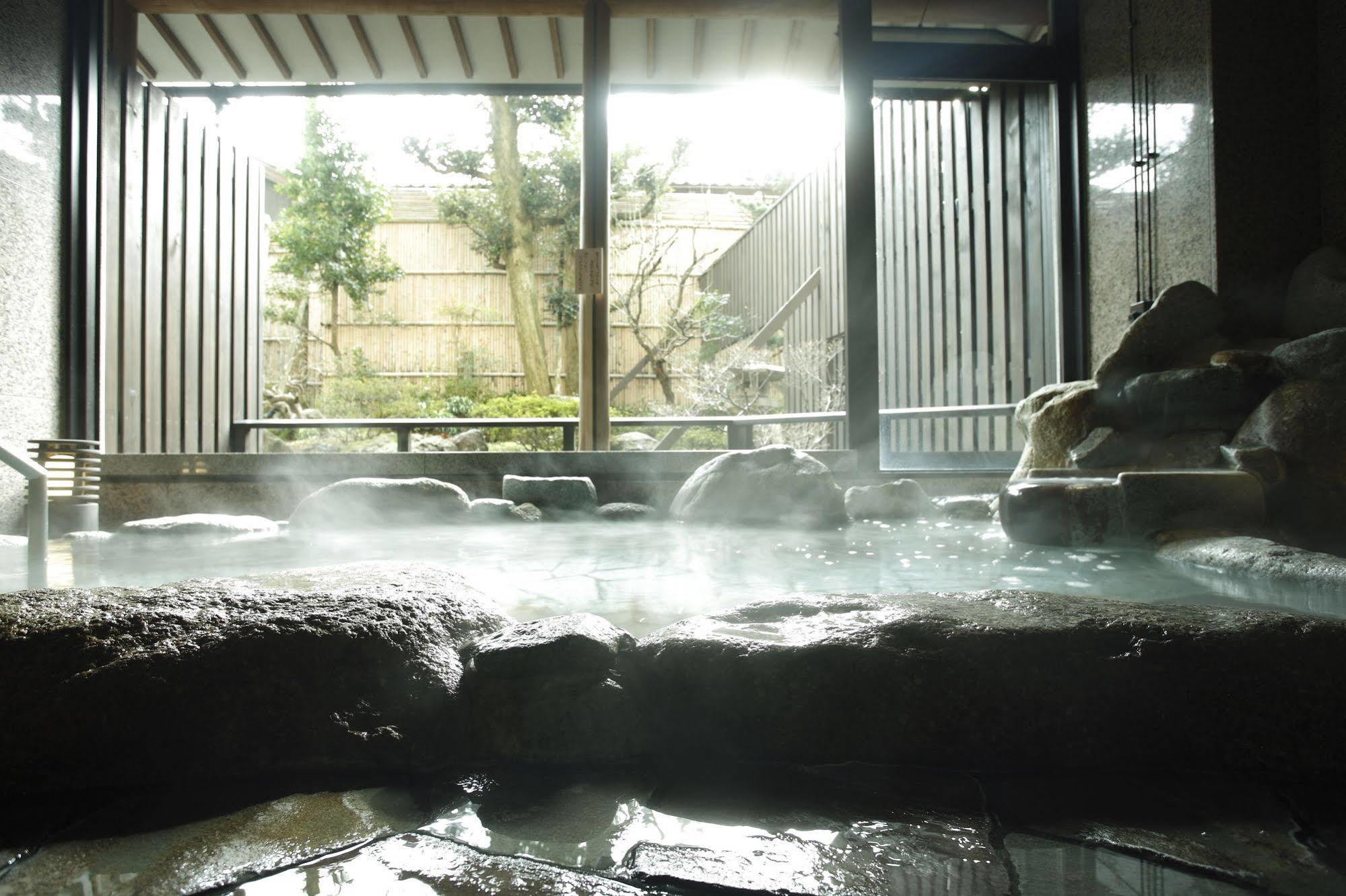 Yukai Resort Awazugrandhotel Bekkan Komatsu  Eksteriør bilde